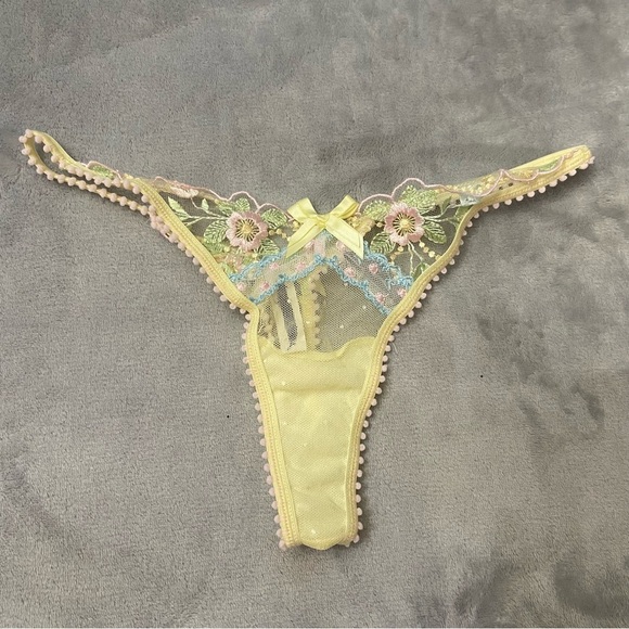 New! For love and lemons Sunny lace thong panties 24536 - Picture 6 of 11